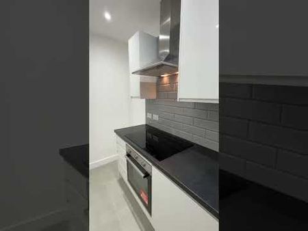 4 Bed Terraced House, The Green, W3 - Photo 5