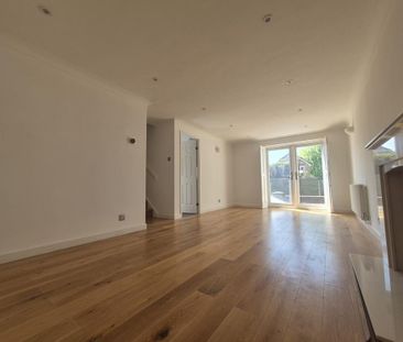 3 bedroom detached house to rent - Photo 4