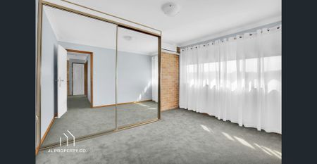 Townhouse Short Stroll To The Beach - Photo 4