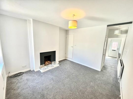 May Street - Photo 1