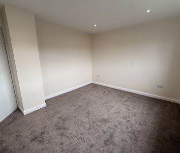 Radburn Close - Photo 3