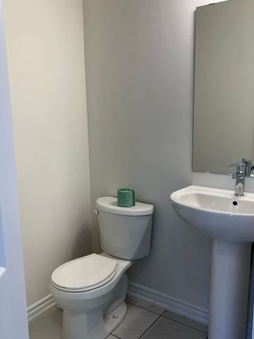 For Lease - 47 Bayardo Drive, Oshawa, Ontario - Photo 5