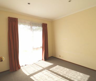 Spacious 3 Bedroom Unit by Beach Side! - Photo 4