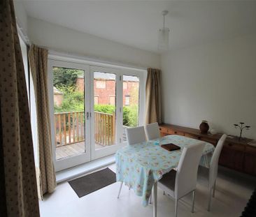 4 bedroom private hall to rent - Photo 4