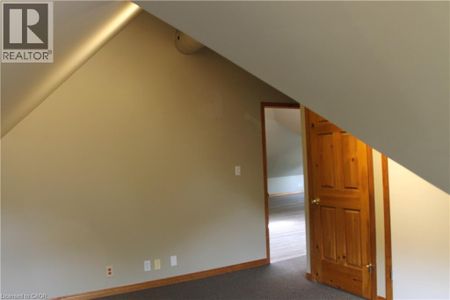 84 MAIN Street E Unit# 301, Grimsby, Ontario, L3M1N3 - Photo 3