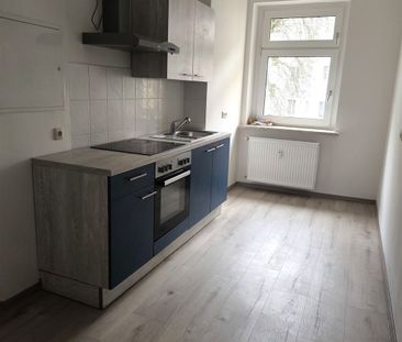 Schöne 1-Raum Single Wohnung mit EBK - ab sofort! Ideale Lage zu Po... - Photo 1