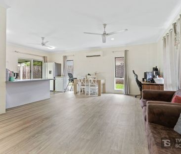 25 Ravizza Drive, Edmonton - Photo 1