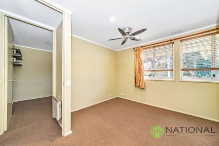 18 Derham Crt, Wanniassa ACT 2903 - House For Rent - $600 | Domain - Photo 3