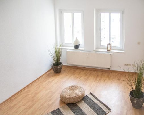 2-Raum-Wohnung mit Tageslichtbad in Zentrumsnähe - Foto 1