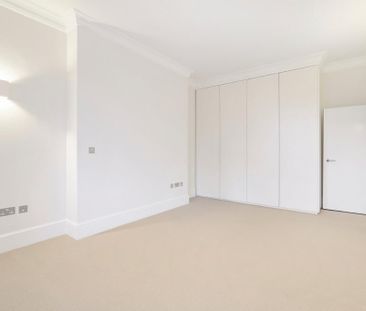 3 bedroom flat to rent - Photo 5