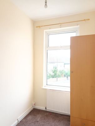 Room in a Shared House, George Lane, SE13 - Photo 1
