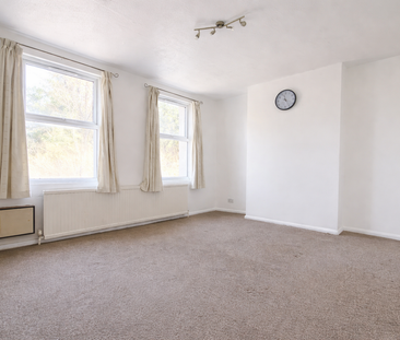 2 bedroom end of terrace house to rent - Photo 1