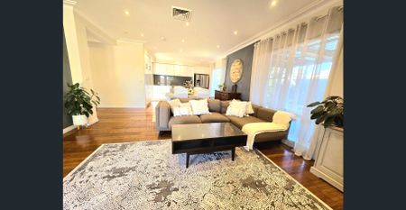 LOOKING FOR A LARGE FAMILY HOME?? - Photo 2