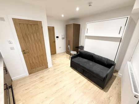 Studio to rent - Photo 2