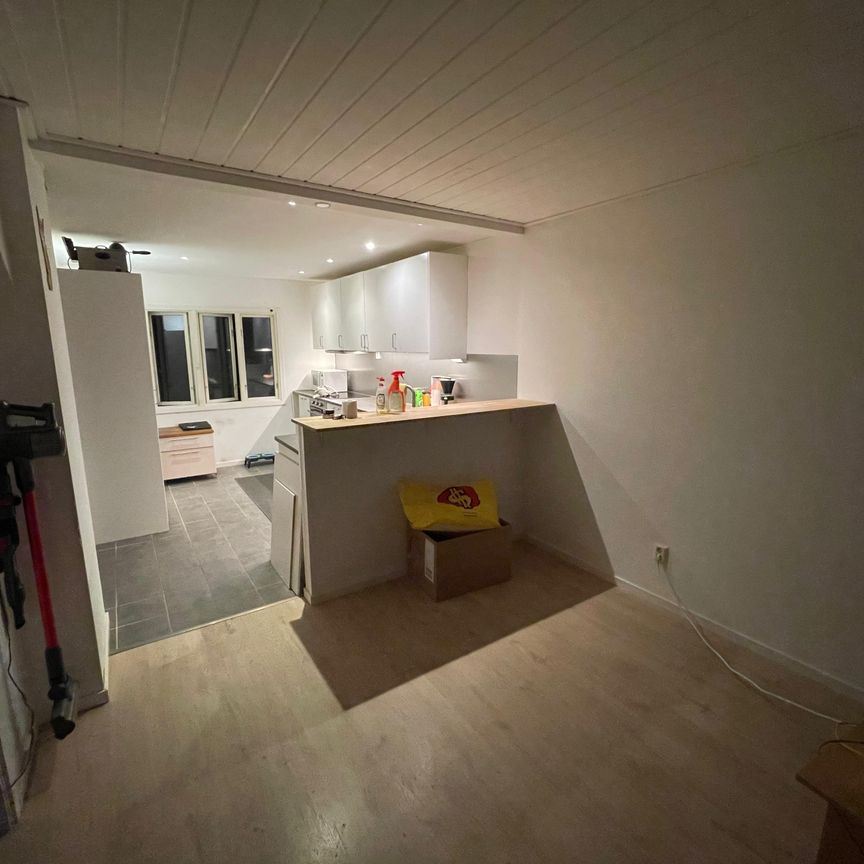 Hantverkaregatan 1 - Photo 1