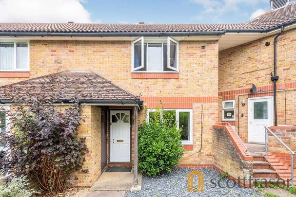 Challenor Close, Abingdon, OX14 - Photo 1