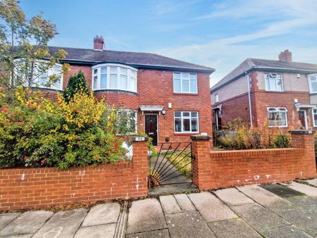 2 bed lower flat to rent in NE3 - Photo 2