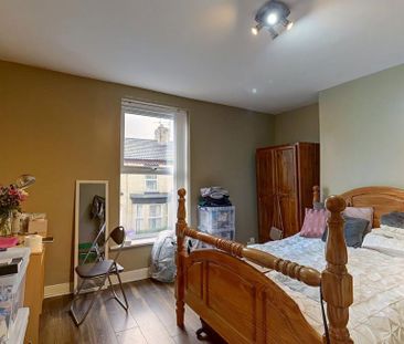 4 bedroom house to rent - Photo 3