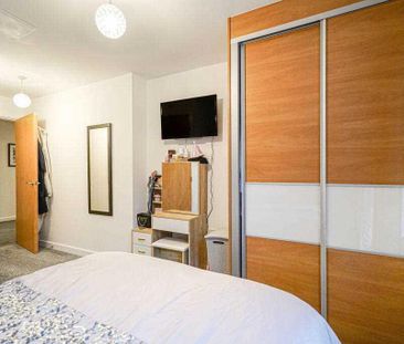 2 bedroom apartment to rent - Photo 6
