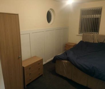 Room in a Shared House, The Grove, B16 - Photo 6