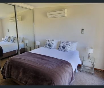 Fully Furnished Cabin - Photo 4