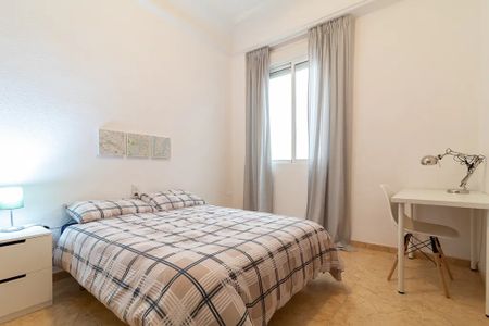 Carrer General San Martín, Valencia, Valencian Community 46004 - Photo 2