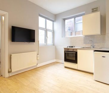 Studio to rent - Photo 5