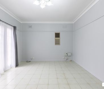 112 Kildare Road, Blacktown NSW 2148 - House For Rent | Domain - Photo 2