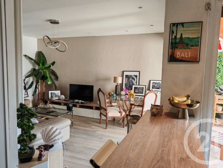 Location Appartement 2 pièces 44m² NICE 06000 - Photo 4