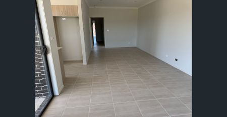 Brand New 3+1 bedroom house for rent in Farley - Photo 4