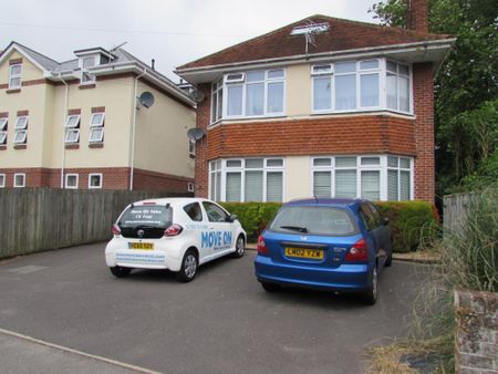 1 bedroom flat to rent - Photo 5