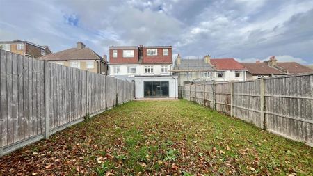 4 bedroom house to rent - Photo 4