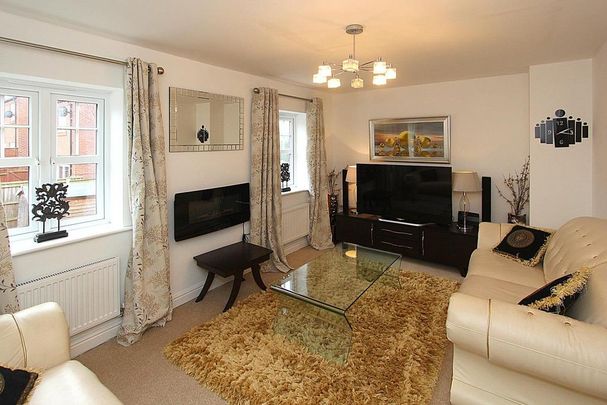 4 bedroom townhouse to rent - Photo 1