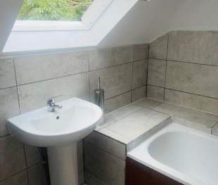 1 bedroom property to rent in Isleworth - Photo 4