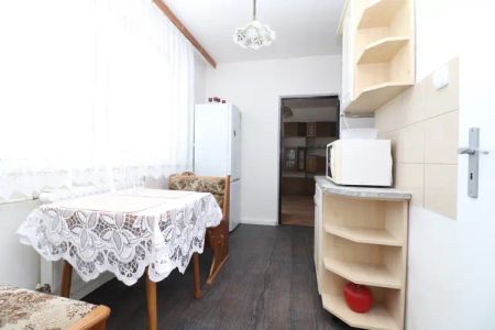 Nabízíme k pronájmu byt 3+1 ve vyhledávané lokalitě Jihlavy, ulice Demlova - Photo 3