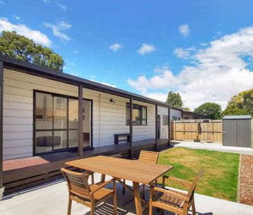 Single Level Two Bedroom Home - Photo 5