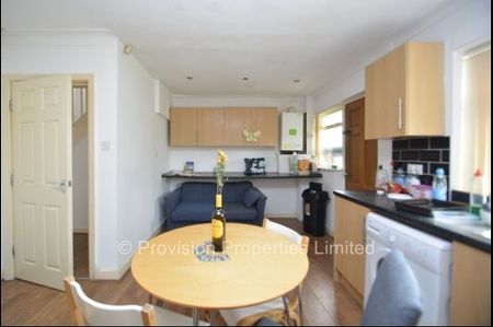 3 Bedroom Properties Burley - Photo 2