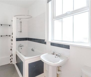 Studio to rent - Photo 6