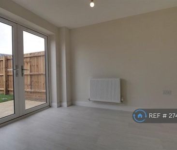 3 bedroom terraced house to rent - Photo 2