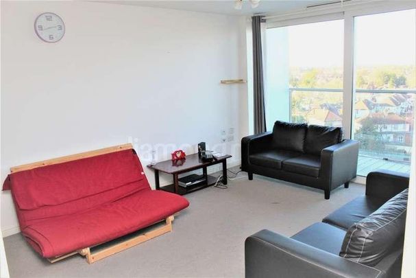 Prince Regent Road, Hounslow, TW3 - Photo 1