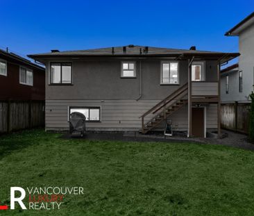 722 East 17th Street - Photo 1