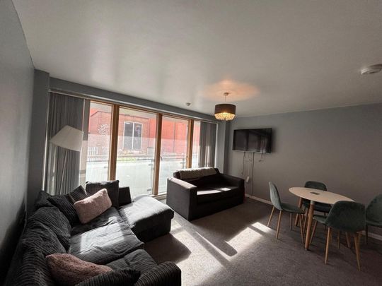 2 bedroom Apartment to let - Photo 1