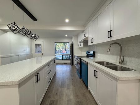 For Lease - 4082 Pheasant Run, Mississauga, Ontario - Photo 3