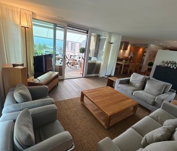 Möblierte 2.5-Zimmer-Wohnung mit Aussicht auf Zürichsee im Kreis 7 - Photo 2