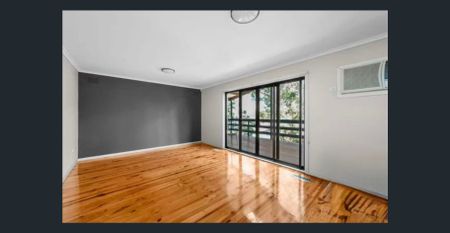 Spacious Family Home in Leafy Eltham - Photo 2