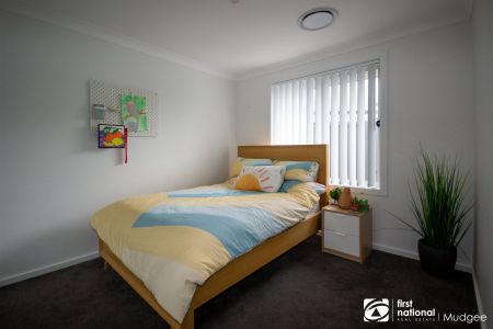 Modern Family Living - Photo 4