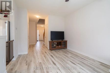 107 DENNIS DRIVE - Photo 2