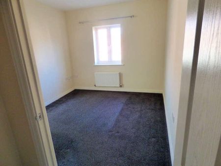 Signals Drive, New Stoke Villiage, Coventry, CV3 - Photo 3