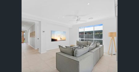 Contemporary Comfort in a Coveted Coastal Pocket! - Photo 3