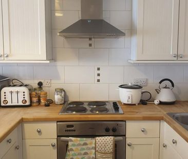 2 bedroom terraced house to rent - Photo 1